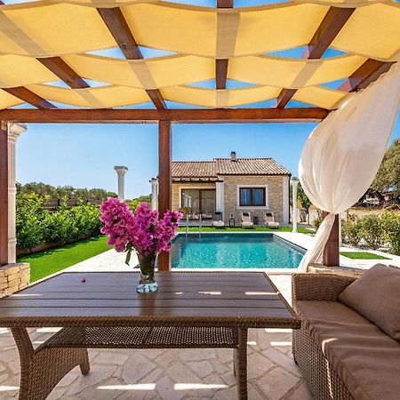 Villa Aldonna Бибинє Екстер'єр фото