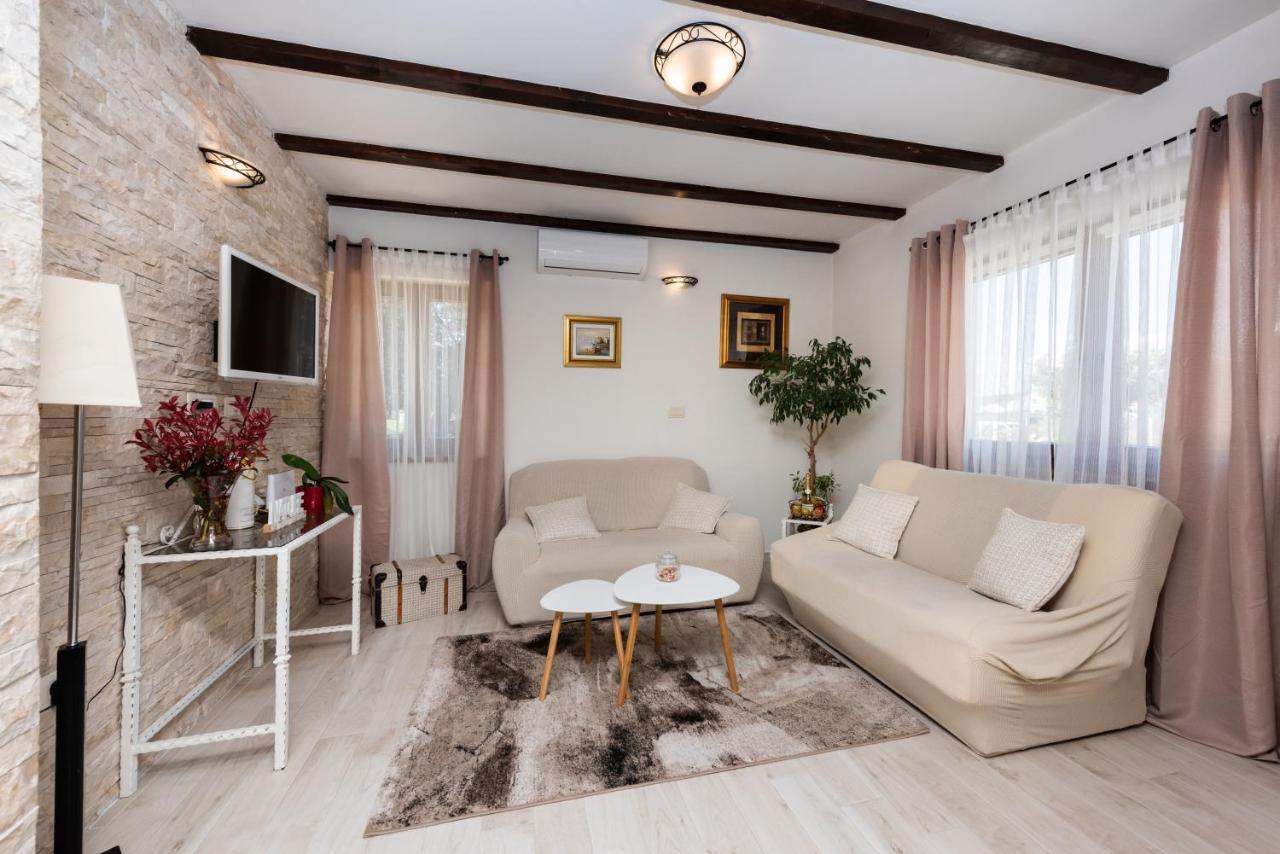 Villa Aldonna Бибинє Екстер'єр фото